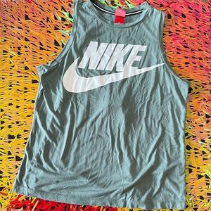 Nike sleeveless tank top